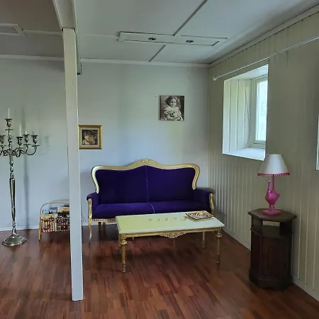 Penzion Nydelig Beliggenhet, Fjord Utsikt - Elegant Rom *